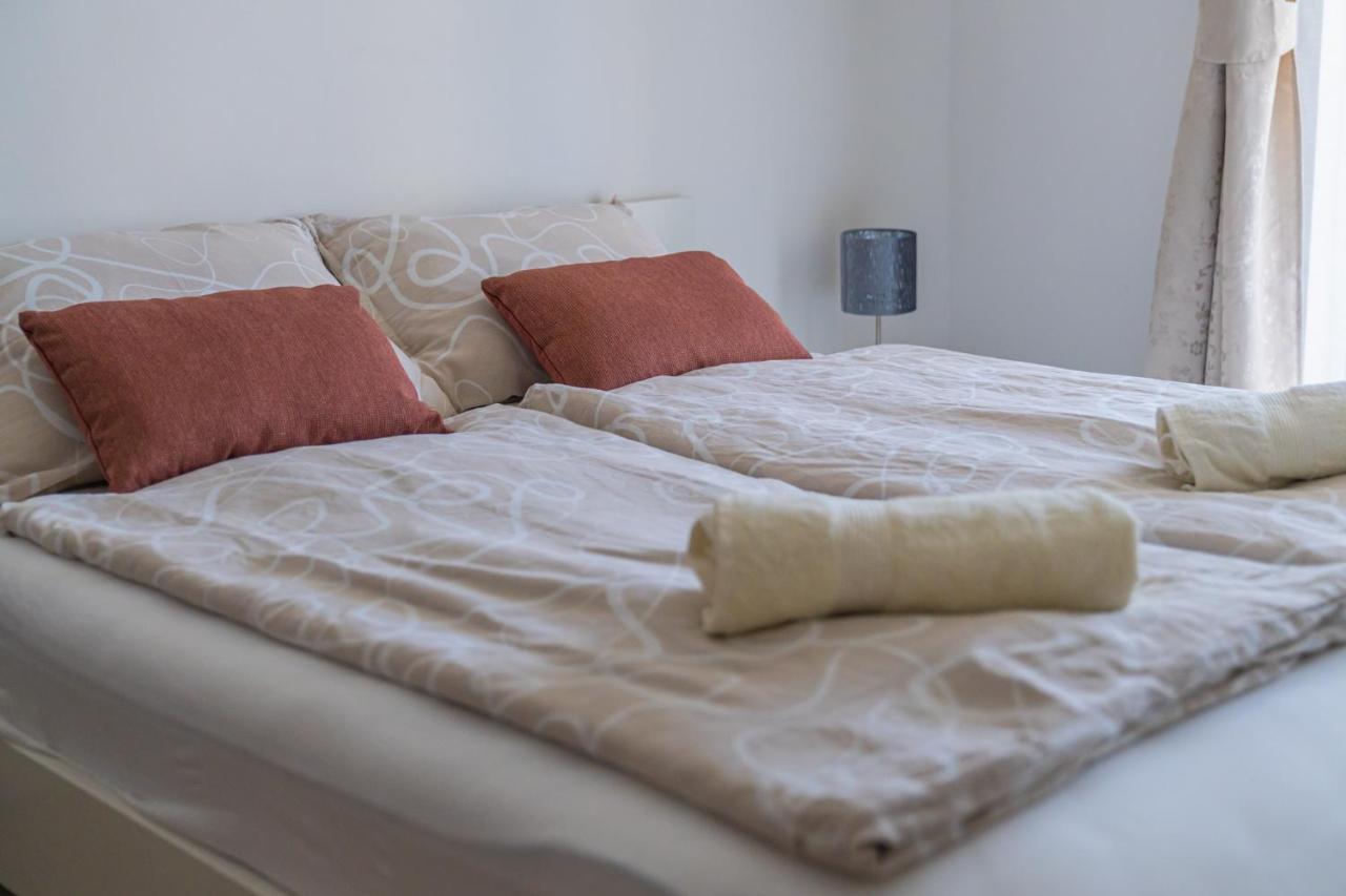Harmony Inn Apartments 波尔托罗 外观 照片