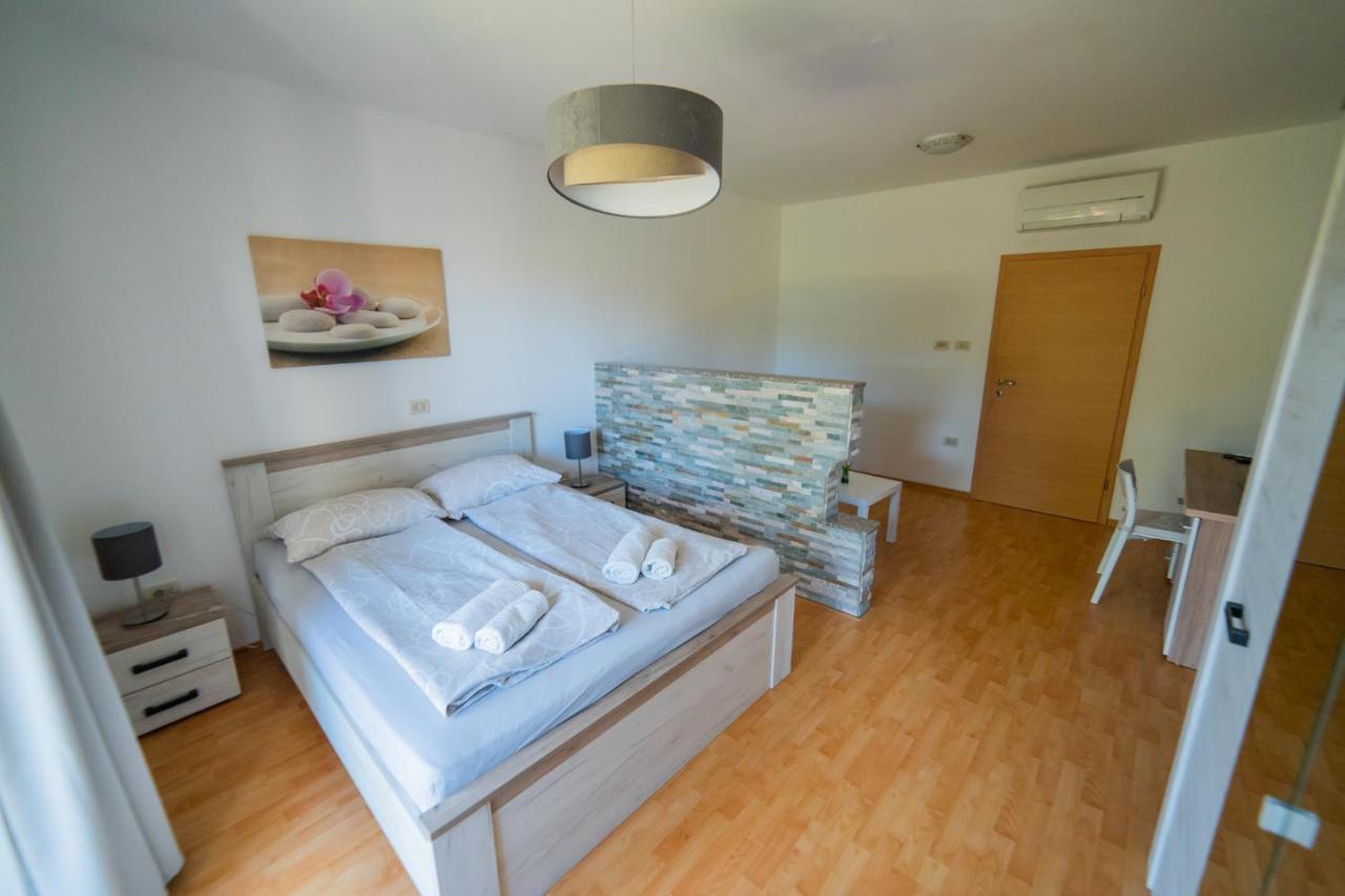 Harmony Inn Apartments 波尔托罗 外观 照片