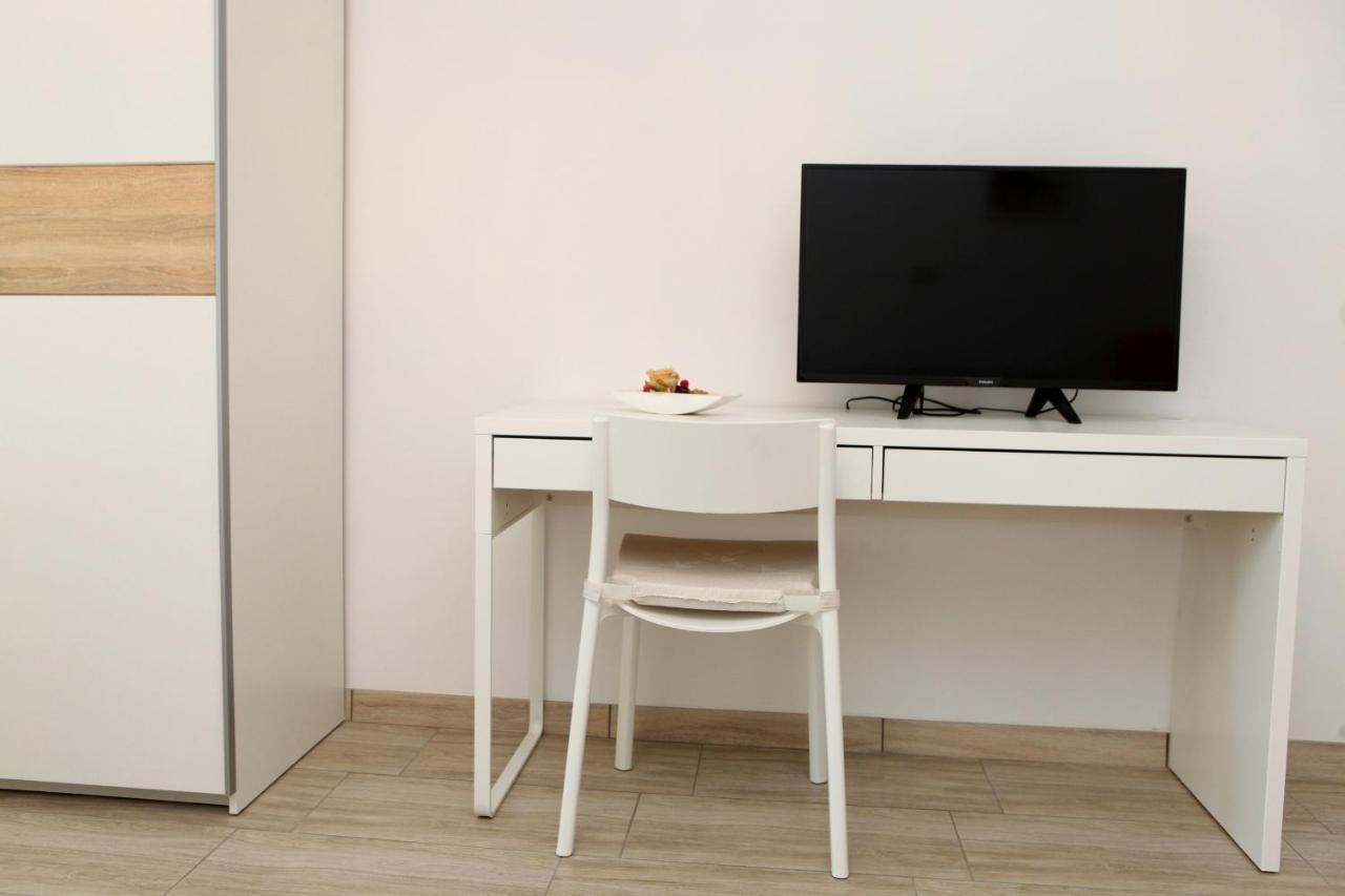 Harmony Inn Apartments 波尔托罗 外观 照片
