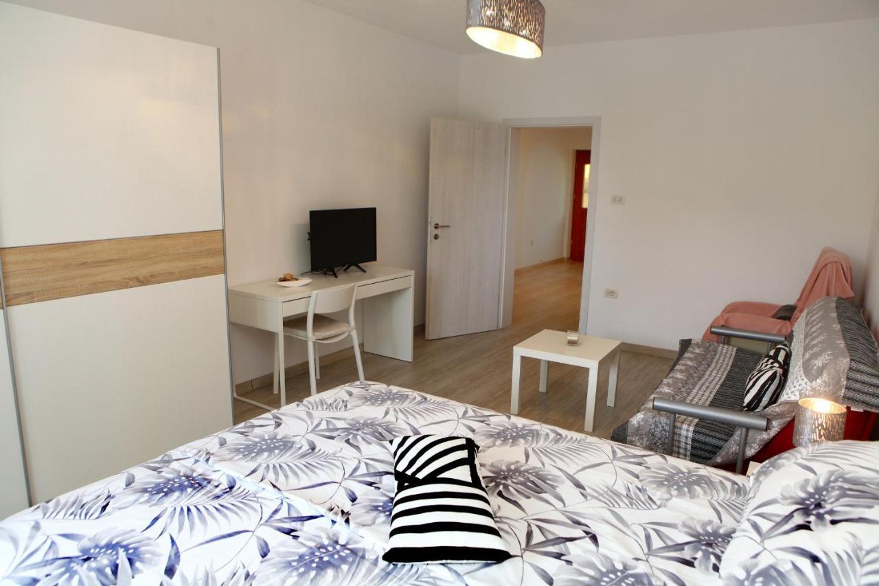 Harmony Inn Apartments 波尔托罗 外观 照片